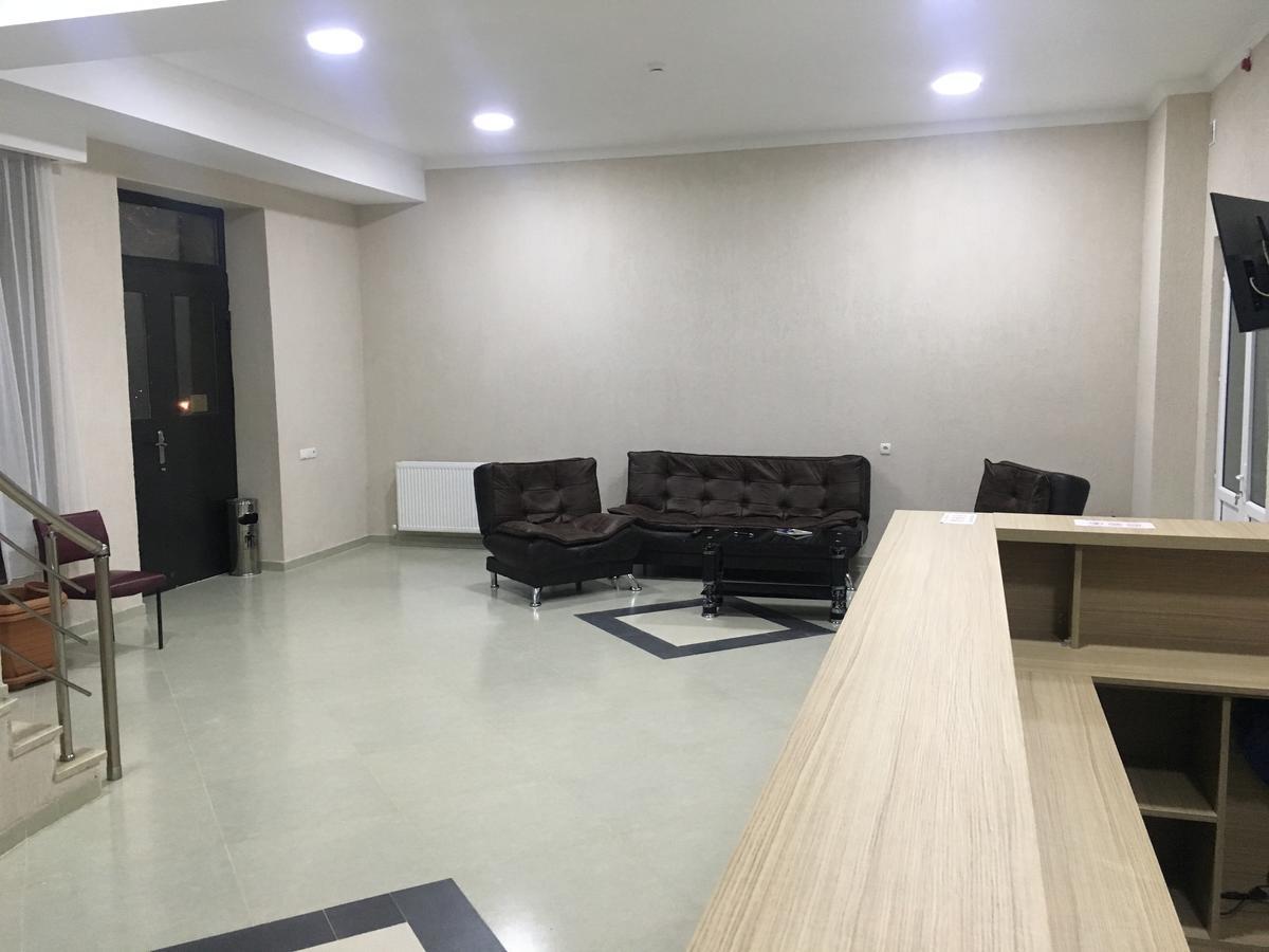 Kmg Hotel Khashuri Exteriér fotografie